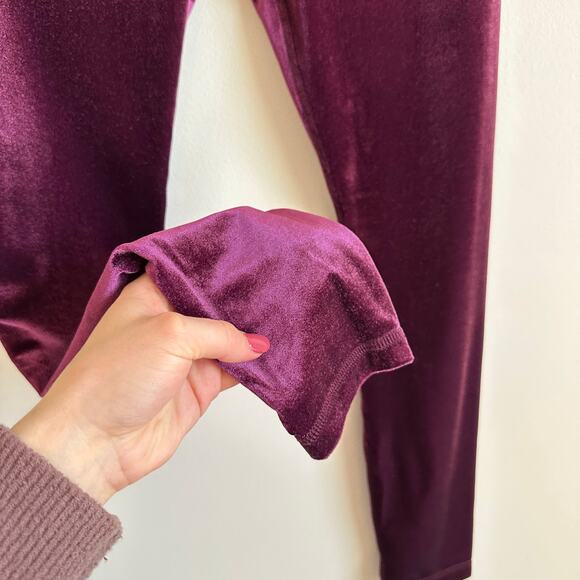 Athleta Elation Velvet High Rise Pull On Leggings in Century Plum M - Picture 6 of 12